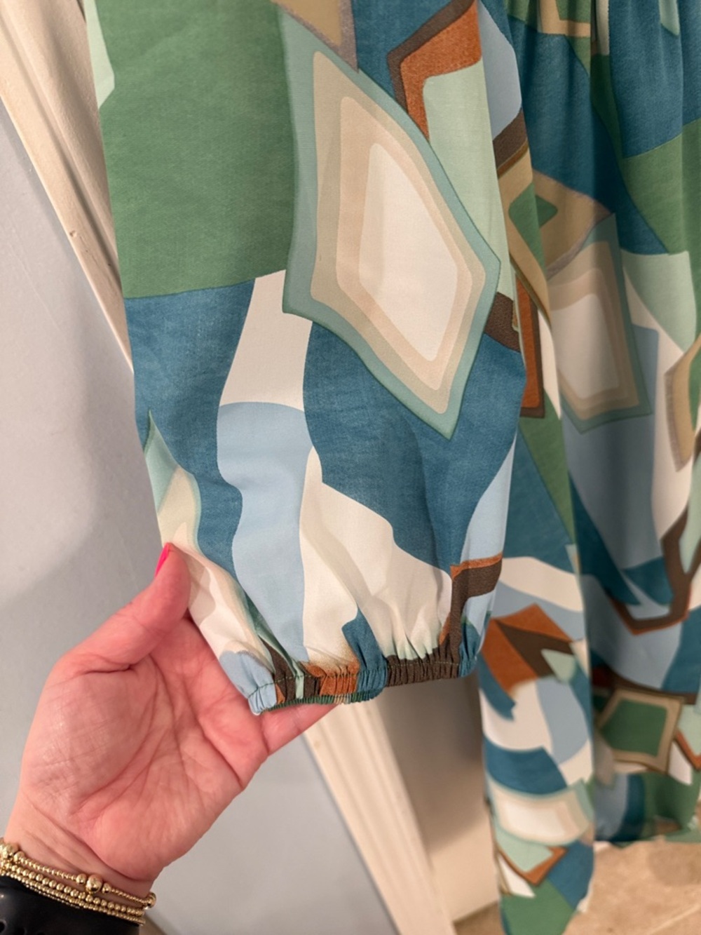 Geometric Print Long-Sleeve Midi Dress in Green Tones - Picture 5 of 6